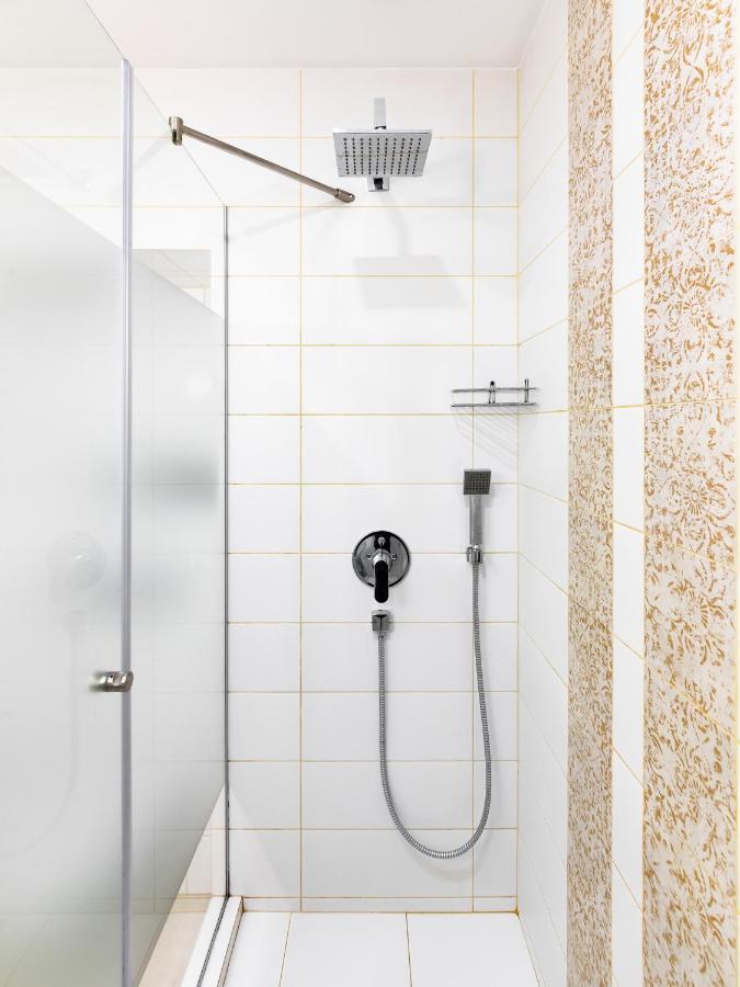 Lion King Krakivska Apartman Lviv Kültér fotó